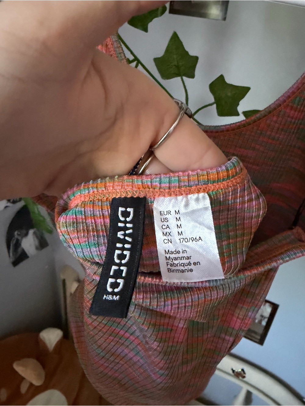 Divided H&M Top - Picture 7 of 8